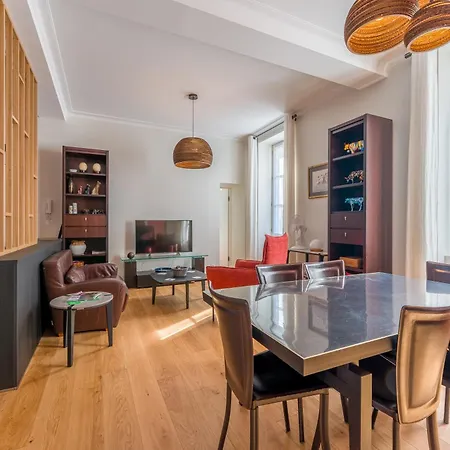 Apartment Chateaubriand - Appt Pour 4 Au Coeur De Nantes