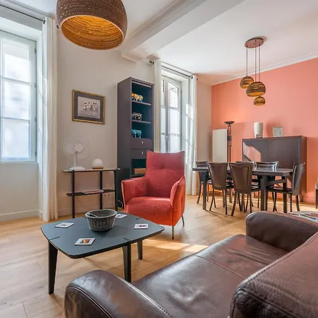 Chateaubriand - Appt Pour 4 Au Coeur De Apartment